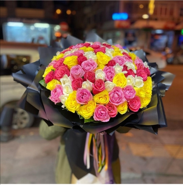 Renkli Gül Buketi