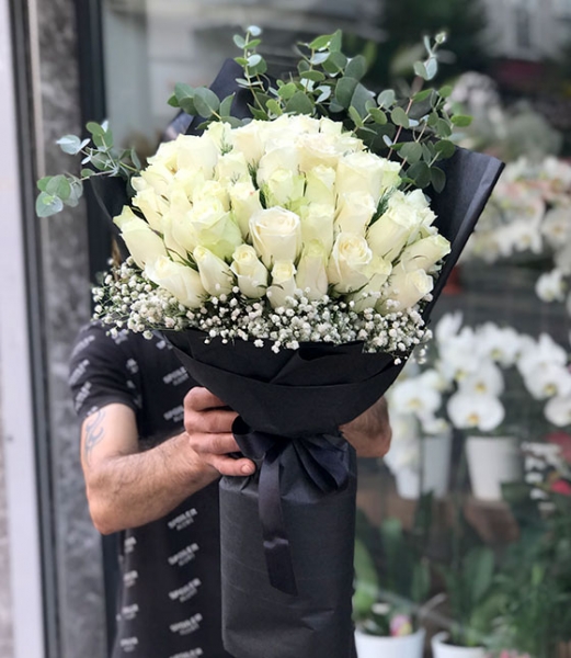 51 Adet Beyaz Gül